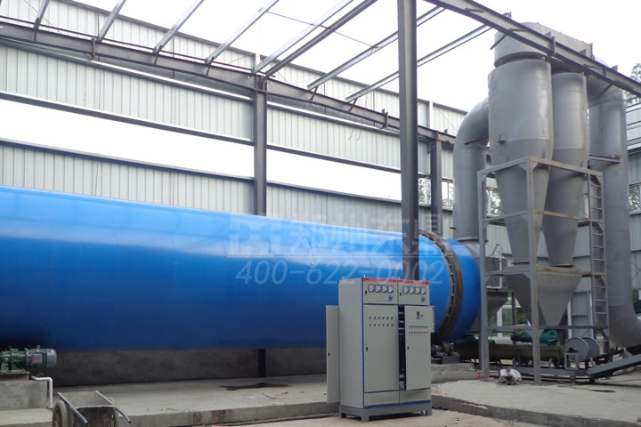 竹制品企業(yè)生產(chǎn)過(guò)程中產(chǎn)生了大量的竹粉(也稱竹屑)，以前竹屑被做為邊角廢料處理，現(xiàn)隨著生物質(zhì)能源行業(yè)的蓬勃發(fā)展，小小竹屑被業(yè)內(nèi)逐漸重視，由于竹屑熱值普遍在4500大卡以上