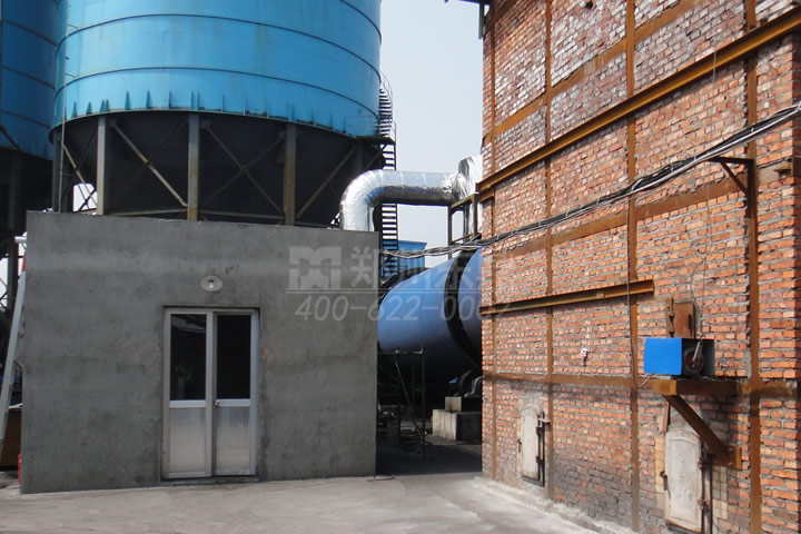 隨著電力工業(yè)的迅速發(fā)展，帶來(lái)了粉煤灰排放量的急劇增加，給我國(guó)的國(guó)民經(jīng)濟(jì)建設(shè)及生態(tài)環(huán)境造成巨大的壓力。隨著國(guó)家產(chǎn)業(yè)政策的不斷優(yōu)化，環(huán)保法規(guī)的日趨嚴(yán)歷，濕粉煤灰的妥善