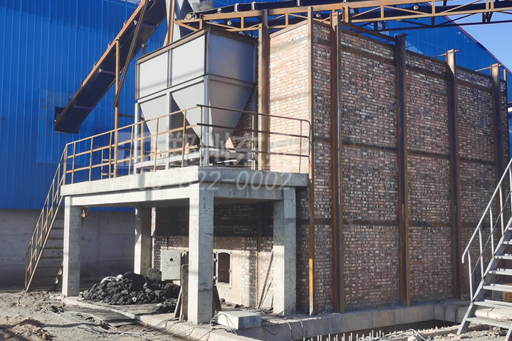 沸騰爐可使用劣質(zhì)燃料，氮化物生成少,易脫硫，具有一定的環(huán)保優(yōu)勢。