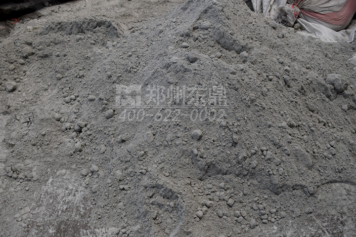 石粉烘干機(jī)設(shè)備具有產(chǎn)能大、機(jī)械化程度高、可連續(xù)運(yùn)轉(zhuǎn)，除塵環(huán)保性能好的特點(diǎn)。