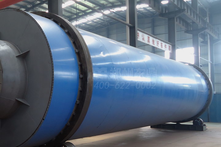 椰糠烘干機(jī)烘干椰槺椰絲成本低，占地面積小，提供椰槺烘干現(xiàn)場考察咨詢